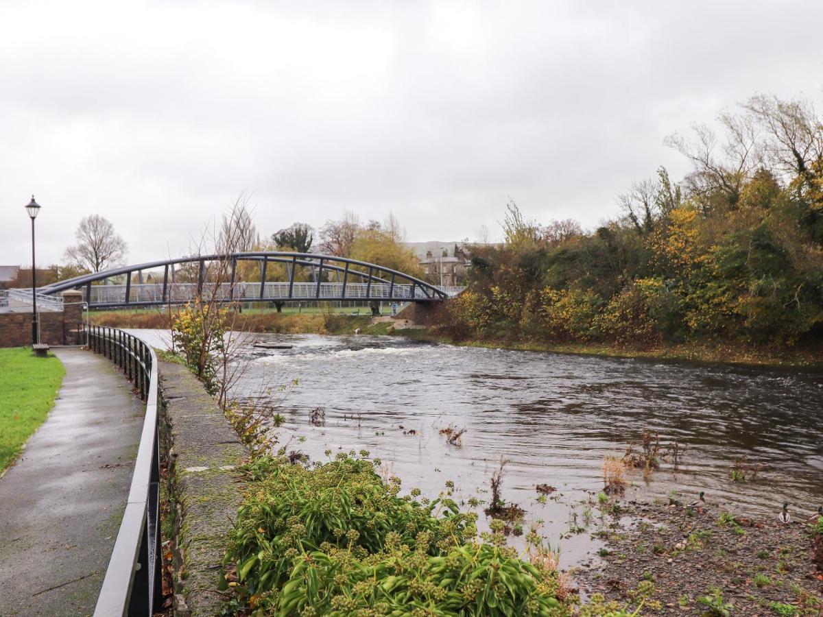 River Walk Kendal Buitenkant foto